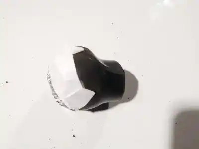 Second-hand car spare part plastics for kia ceed (ed) 1.6 crdi 115 oem iam references   