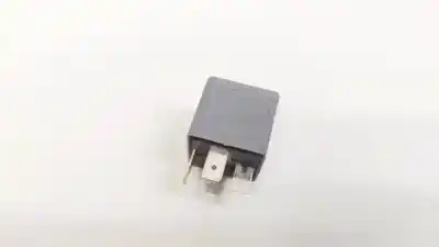 Second-hand car spare part relay for volkswagen passat b6 variant (3c5) 2.0 fsi oem iam references 141951253b  