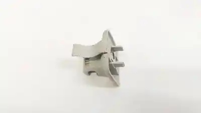 Second-hand car spare part plastics for volkswagen passat b6 variant (3c5) 2.0 fsi oem iam references 1k0857561b  
