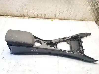 Pezzo di ricambio per auto di seconda mano bracciolo centrale per bmw x1 (e84) sdrive 18d riferimenti oem iam 105005733