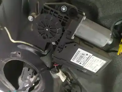 Pezzo di ricambio per auto di seconda mano Motore Alzacristalli Anteriore Destro per AUDI A4 B7 (8EC) 2.0 TDI quattro Riferimenti OEM IAM 8E1959802B  5WK47006FBF