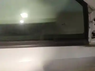 Pezzo di ricambio per auto di seconda mano plastica per opel astra h caravan 1.7 16v cdti riferimenti oem iam   