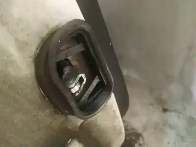 Second-hand car spare part hinge for renault megane 1.5 dci k9k j8 oem iam references   