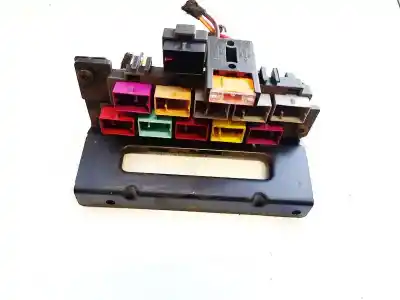 İkinci el araba yedek parçası  için VOLKSWAGEN TRANSPORTER, T5 2003.04 - 2009.11  OEM IAM referansları 8A0937530  
