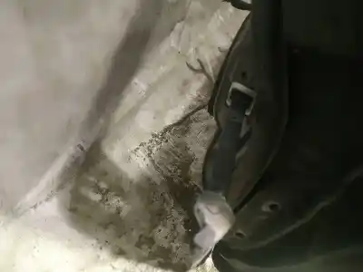 Second-hand car spare part hinge for mazda 2 lim. (de) 1.4 diesel cat oem iam references   