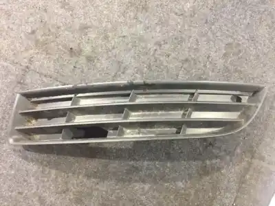 Автозапчастина б/у ліва решіта бампера для VOLKSWAGEN PASSAT B6 VARIANT (3C5) 2.0 FSI Посилання на OEM IAM 3C0853665  