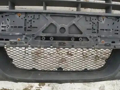 Tweedehands auto-onderdeel centrale bumpergrille voor fiat doblo (119) 1.3 16v multijet dynamic pan. oem iam-referenties 