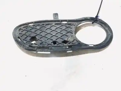 Автозапчастина б/у решіта переднього бампера для mercedes w203, 2000.05 - 2004.02 c 220 cdi (203.006) 105kw 2000.05 - 2007.02 посилання на oem iam a2038851023