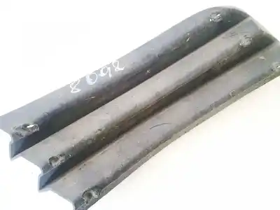 Pezzo di ricambio per auto di seconda mano griglia paraurti anteriore per fiat stilo (192) 1.9 jtd / 1.9 jtd 115 active riferimenti oem iam 1821920113  