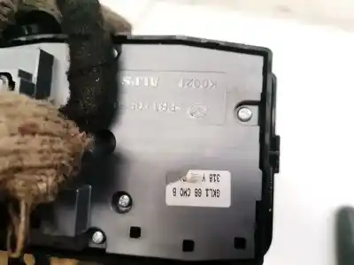 Peça sobressalente para automóvel em segunda mão comandos do volante por mazda 6 lim. 2.2 turbodiesel referências oem iam gkl166  k0021