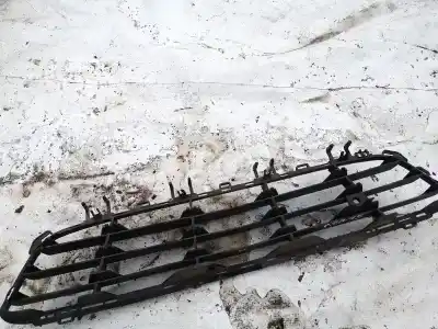 Автозапчасти б/у центральная решетка бампера за opel astra h caravan 1.7 16v cdti ссылки oem iam   