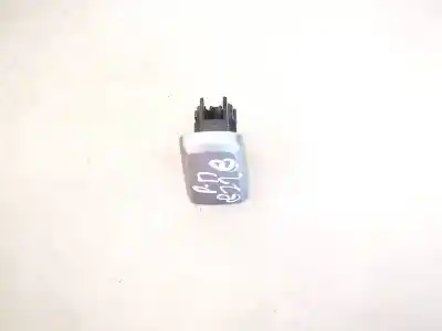 Peça sobressalente para automóvel em segunda mão peças diversas por opel zafira b 1.9 cdti referências oem iam 