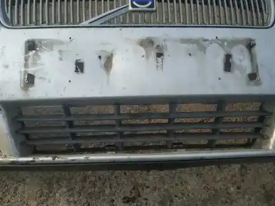 Second-hand car spare part central bumper grille for volvo v50 (545) 2.0 d oem iam references 