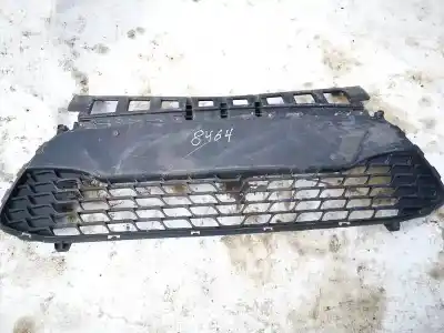 Pezzo di ricambio per auto di seconda mano griglia centrale paraurti per hyundai i30 1.6 crdi cat riferimenti oem iam 865612r500