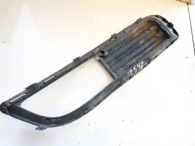 Автозапчастина б/у ліва решіта бампера для opel insignia a (g09) 2.0 cdti (68) посилання на oem iam 13238370  551004542