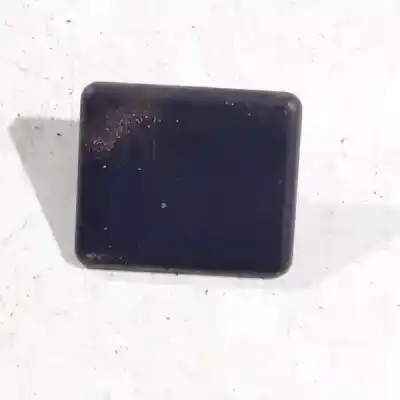 Peça sobressalente para automóvel em segunda mão plásticos por opel zafira b 1.9 cdti referências oem iam 