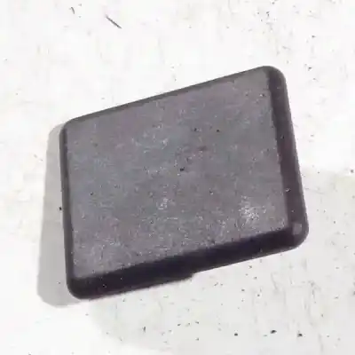 Pezzo di ricambio per auto di seconda mano plastica per opel zafira b 1.9 cdti riferimenti oem iam   