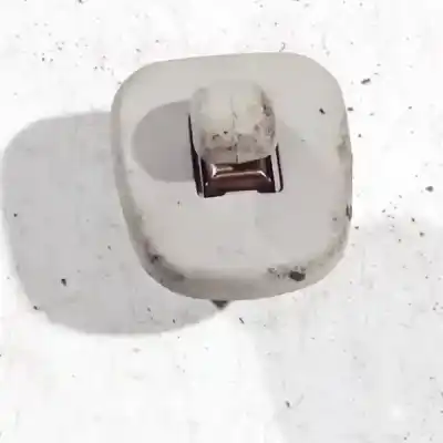 Peça sobressalente para automóvel em segunda mão plásticos por renault megane 1.5 dci k9k j8 referências oem iam 