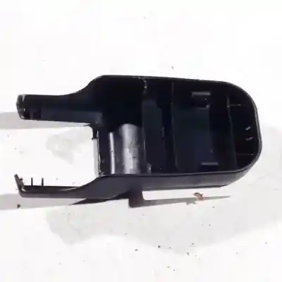 Pezzo di ricambio per auto di seconda mano plastica per mazda 2 lim. (de) 1.4 diesel cat riferimenti oem iam d65157041  