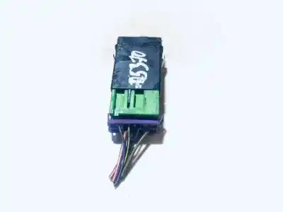 Second-hand car spare part switch for volkswagen passat variant (3b5) 1.9 tdi oem iam references 3b0963563c  