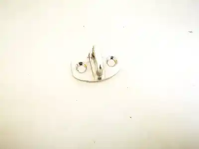 Pezzo di ricambio per auto di seconda mano PEZZI VARI per AUDI A6 AVANT (4B5)  Riferimenti OEM IAM 3B0837033  