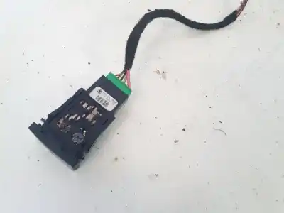 Second-hand car spare part switch for mazda 3 (bk) 1.6 di turbo oem iam references 03750321  