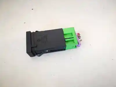 Second-hand car spare part switch for volkswagen passat variant (3b5) 1.9 tdi oem iam references 3b0963563  