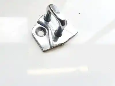 Pezzo di ricambio per auto di seconda mano Pezzi Vari per BMW 7-SERIES, E65 / E66 / E67 /E68 2001.11 - 2008.06 735 I 225KW 2005.03 - 2008.06 Riferimenti OEM IAM 8240573  