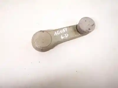 Pezzo di ricambio per auto di seconda mano maniglia alzacristalli anteriore sinistro per kia cerato 1.6 lx berlina riferimenti oem iam 8263022000