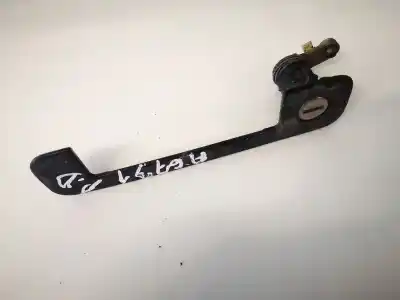 Pièce détachée automobile d'occasion serrure de porte avant gauche pour audi 80 avant 1.9 tdi références oem iam 