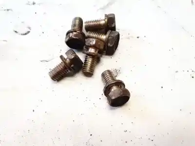 Pezzo di ricambio per auto di seconda mano pezzi vari per toyota corolla (e11) 2.0 d-4d linea sol riferimenti oem iam   