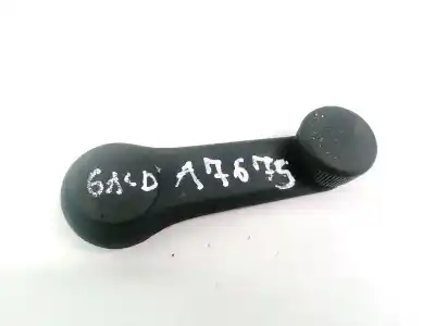 Pièce détachée automobile d'occasion manivelle / poignée lève vitre avant gauche pour hyundai i30 1.6 crdi cat références oem iam 8263022001