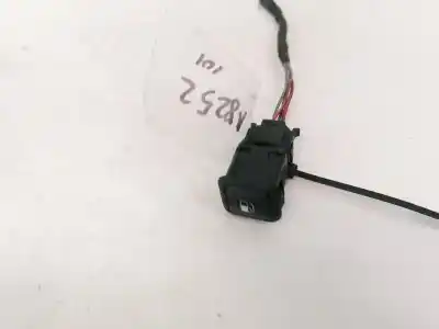 Second-hand car spare part switch for volkswagen passat variant (3b5) 1.9 tdi oem iam references 3b0959833a  
