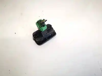 Second-hand car spare part switch for volvo v50 (545) 2.0 d oem iam references 30773333  30773334