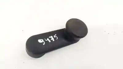 Pièce détachée automobile d'occasion manivelle / poignée lève vitre avant gauche pour opel astra j lim. 1.7 16v cdti références oem iam 24451526