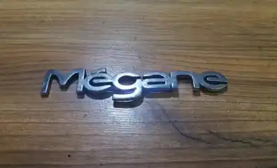 Peça sobressalente para automóvel em segunda mão Emblema por RENAULT MEGANE I SCENIC (JA0) 1.6 Referências OEM IAM   