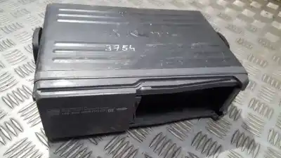 Автозапчастина б/у АУДІО СИСТЕМА / РАДІО CD для VOLKSWAGEN PASSAT VARIANT (3B5)  Посилання на OEM IAM 7611316  3-040-461-02