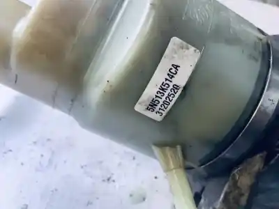 Peça sobressalente para automóvel em segunda mão coluna de direcção por volvo c30 2.0d r-design referências oem iam 5n513k514ca  1040085018094