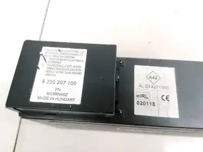 Second-hand car spare part audio system / radio cd for renault espace iv (jk0) 2.2 dci turbodiesel oem iam references 8200207100  mc9rn85z