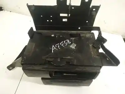 Peça sobressalente para automóvel em segunda mão sistema de áudio / rádio cd por volkswagen passat b5 (3b2) 1.9 tdi referências oem iam 