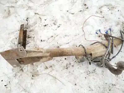 Pezzo di ricambio per auto di seconda mano attacco per rimorchio per audi a6 avant (c4) 2.5 tdi riferimenti oem iam   