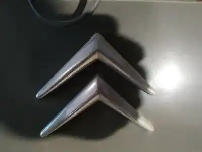 Peça sobressalente para automóvel em segunda mão emblema por citroen c8 2.0 hdi fap cat referências oem iam 