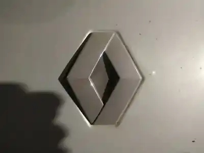 Second-hand car spare part front badge for renault megane ii (bm0/1_, cm0/1_) 1.9 dci oem iam references   