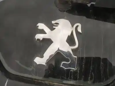 Peça sobressalente para automóvel em segunda mão emblema por peugeot 5008 1.6 hdi fap referências oem iam 