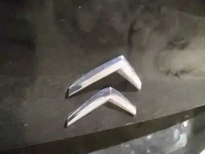 Second-hand car spare part front badge for citroen c5, ii 2008.02 - 2011.01 3.0 v6 155kw 2008.02 - 2011.01 oem iam references   