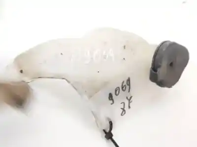 Pezzo di ricambio per auto di seconda mano deposito pulito per volvo v50 (545) 2.0 d riferimenti oem iam 30663929