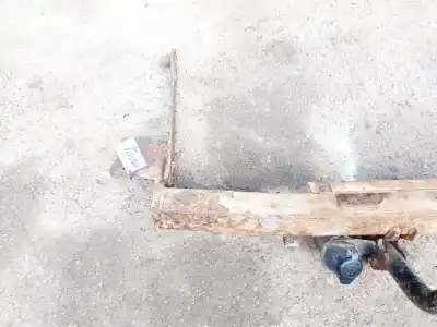 Pezzo di ricambio per auto di seconda mano attacco per rimorchio per hyundai h-1 2.5 crdi riferimenti oem iam   