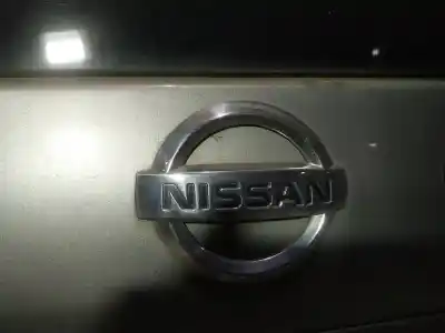 Peça sobressalente para automóvel em segunda mão emblema por nissan note (e11e) 1.5 dci turbodiesel cat referências oem iam 