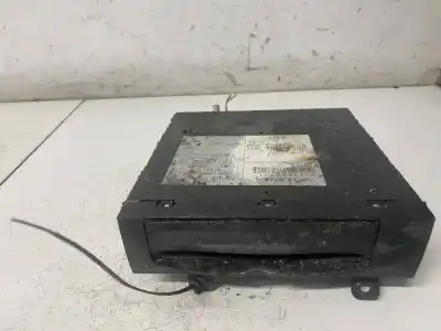 Pezzo di ricambio per auto di seconda mano impianto audio / radio cd per volvo v50 (545) 2.0 d riferimenti oem iam 307326611