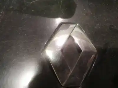 Автозапчастина б/у емблема для RENAULT MEGANE II (BM0/1_, CM0/1_) 1.4 16V (BM0B. CM0B) Посилання на OEM IAM   